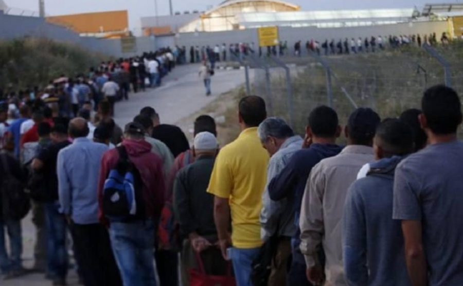 مسؤول وزارة المالية الفلسطينية يعلق على تصاريح العمل في اسرائيل